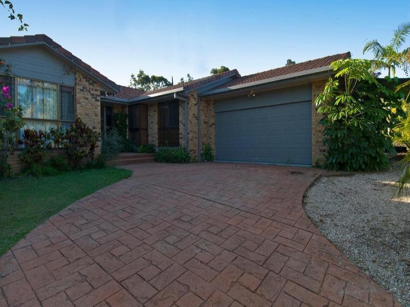 15 Glen Iris Place, Robina QLD 4226