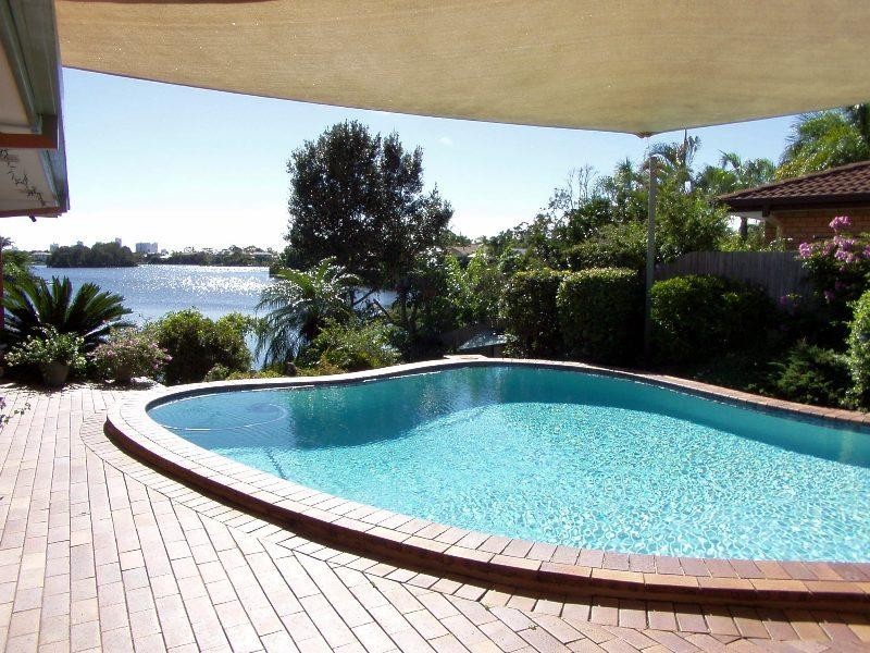 40 Manly Drive, Robina QLD 4226