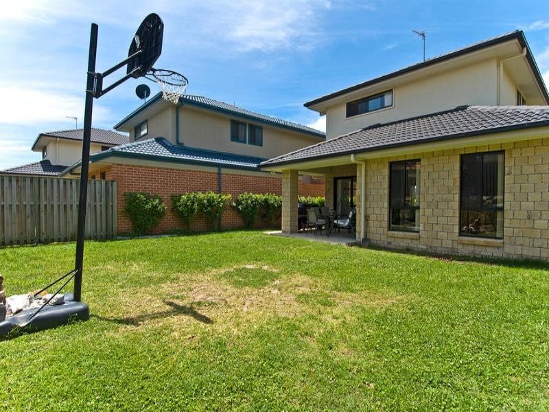 21 Royal Woods Drive, Robina QLD 4226