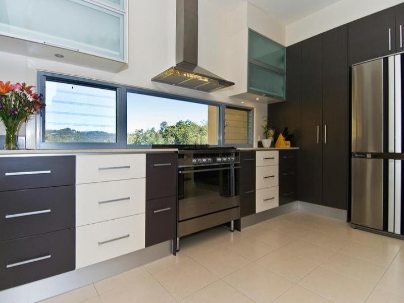 10 Ensor Street, Mudgeeraba QLD 4213