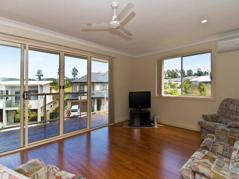 64A Bayswater Avenue, Varsity Lakes QLD 4227