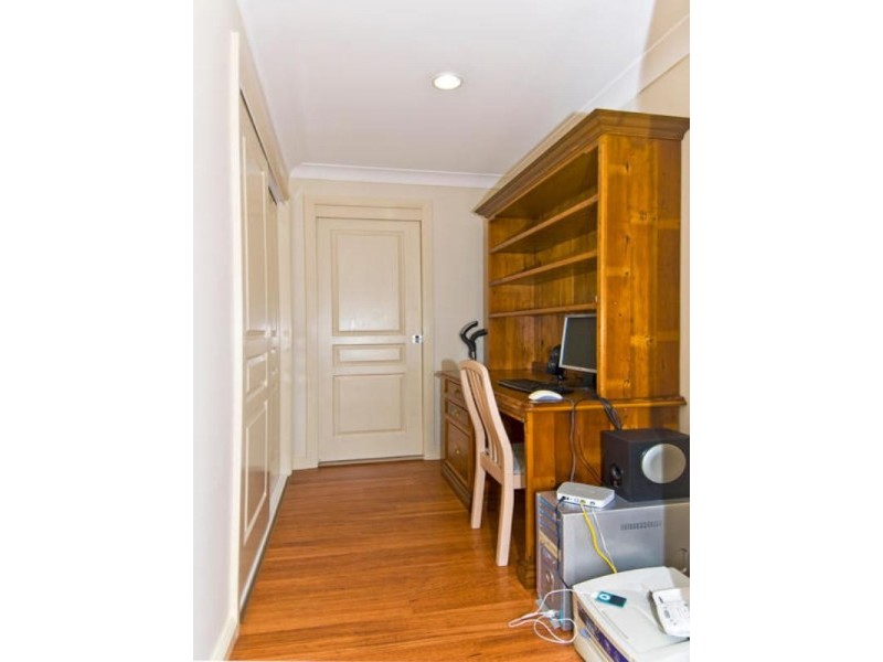 64A Bayswater Avenue, Varsity Lakes QLD 4227