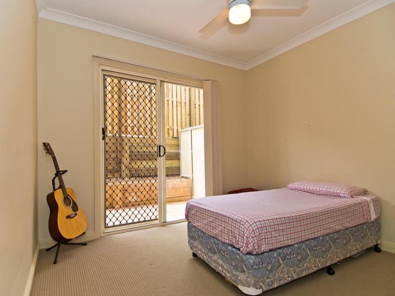 64A Bayswater Avenue, Varsity Lakes QLD 4227