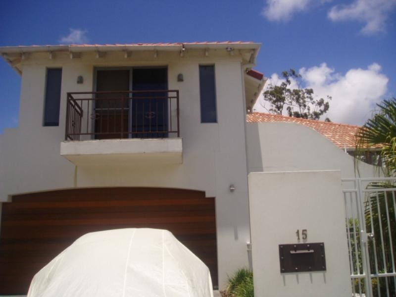 15 Avellino Drive, Varsity Lakes QLD 4227