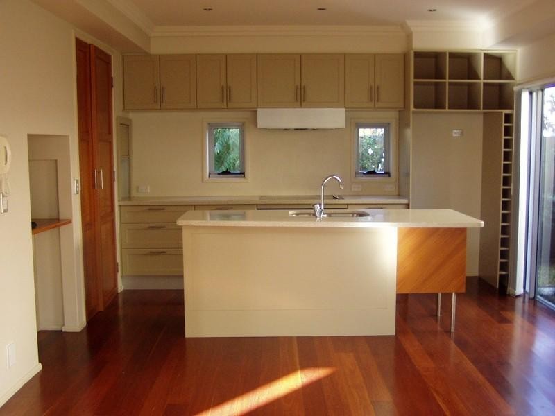 15 Avellino Drive, Varsity Lakes QLD 4227