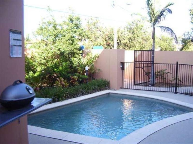 4/2104 Gold Coast Highway, Miami QLD 4220