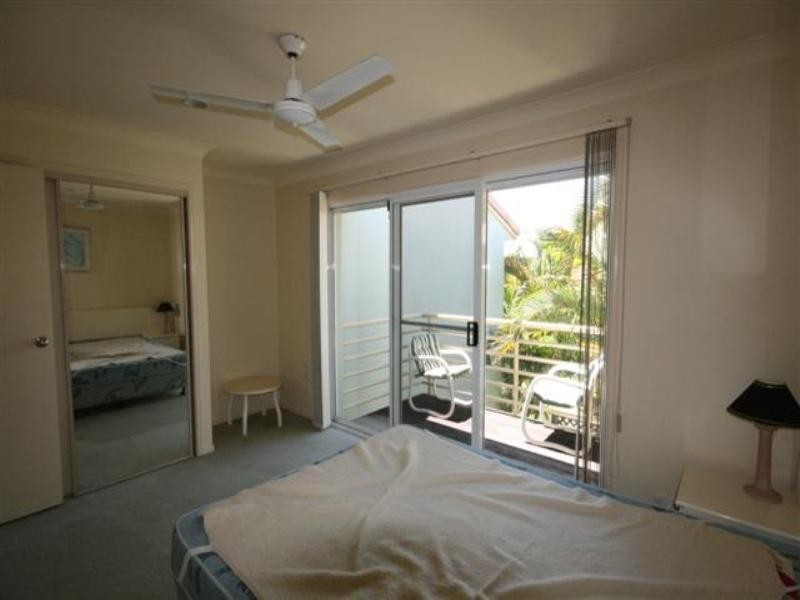 96/215 Cottesloe Drive, Mermaid Waters QLD 4218