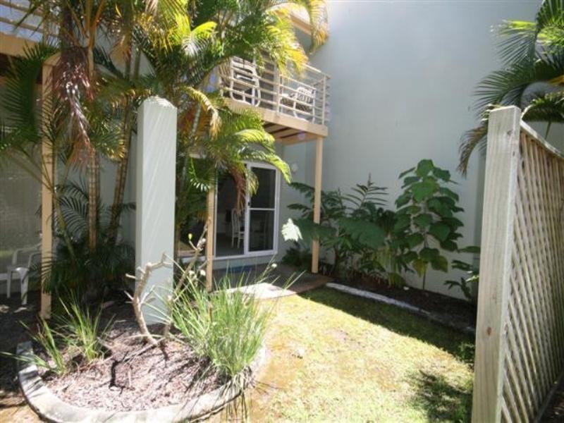 96/215 Cottesloe Drive, Mermaid Waters QLD 4218