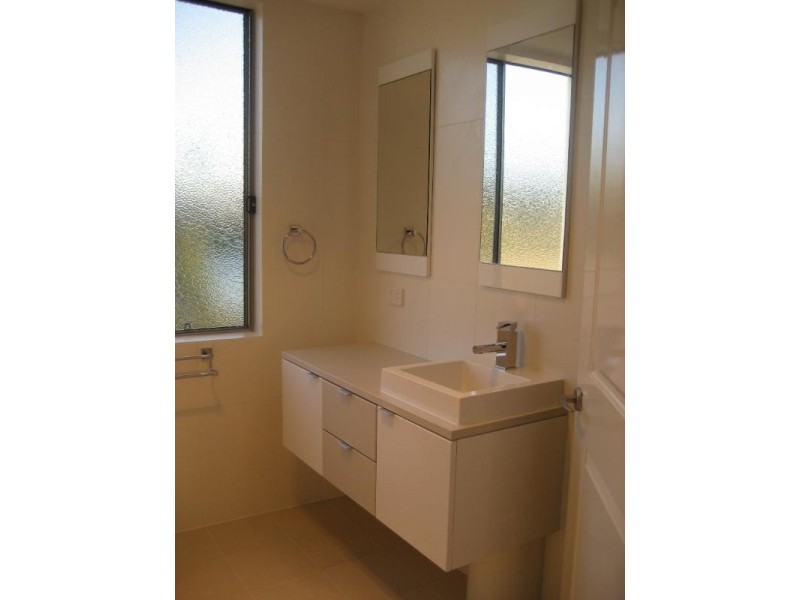 2/7 Saleya Drive, Varsity Lakes QLD 4227