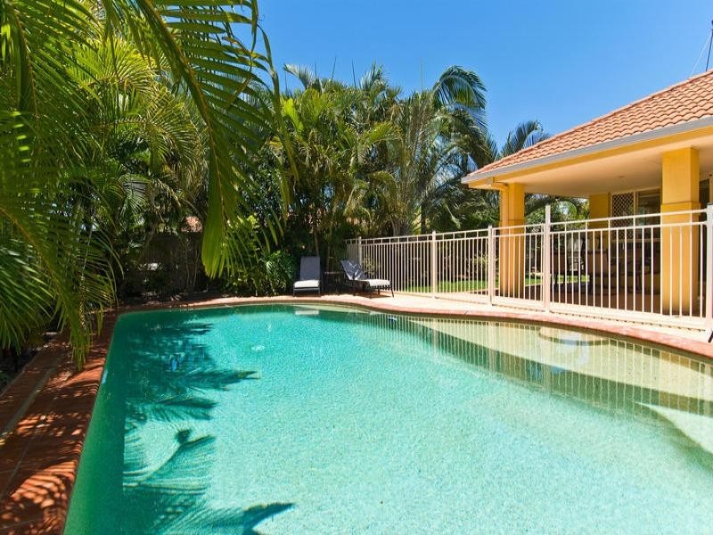 Burleigh Waters QLD 4220