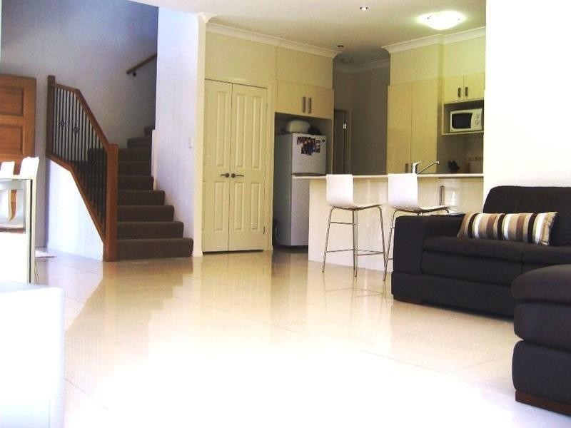 2/117 Bayswater Avenue, Varsity Lakes QLD 4227