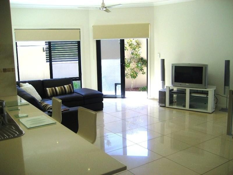 2/117 Bayswater Avenue, Varsity Lakes QLD 4227