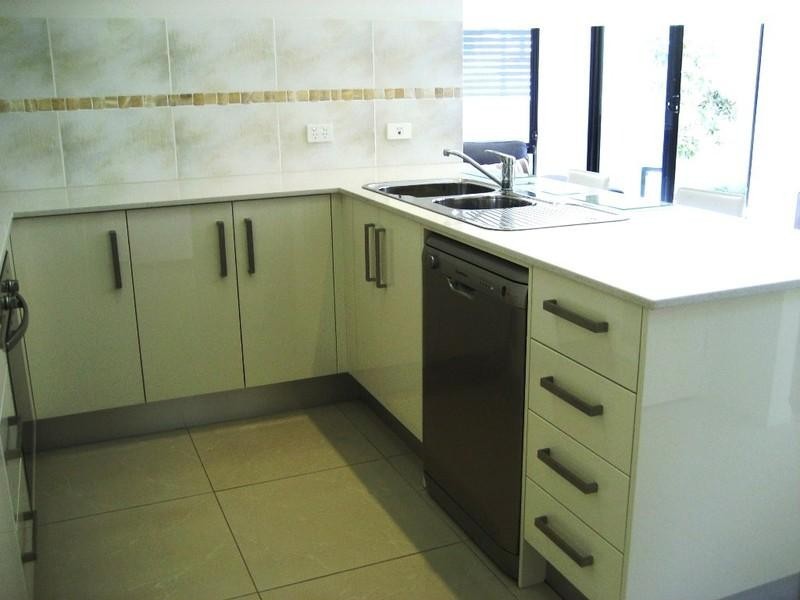 2/117 Bayswater Avenue, Varsity Lakes QLD 4227