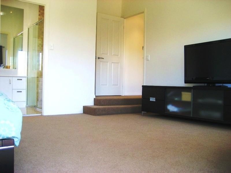 2/117 Bayswater Avenue, Varsity Lakes QLD 4227