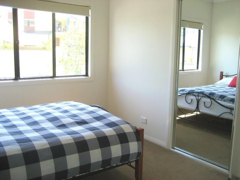 2/117 Bayswater Avenue, Varsity Lakes QLD 4227