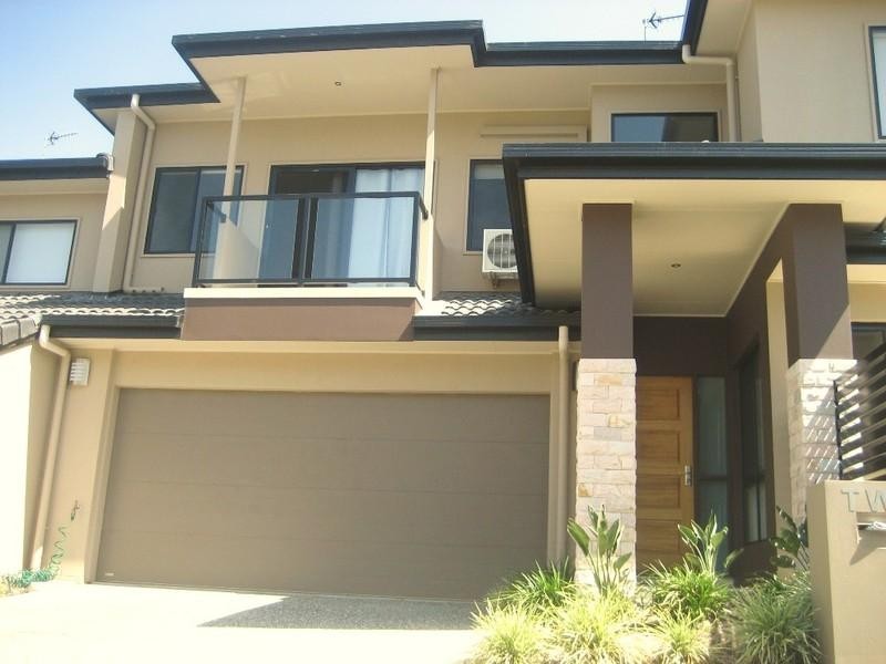 2/117 Bayswater Avenue, Varsity Lakes QLD 4227