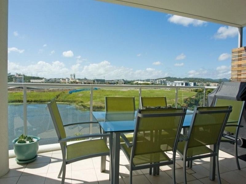 18/11 Promenade Avenue, Robina QLD 4226