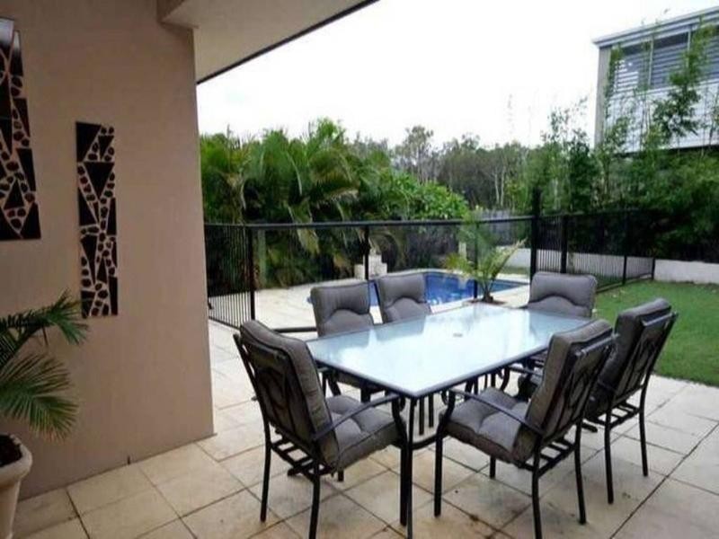 15 Montville Court, Varsity Lakes QLD 4227