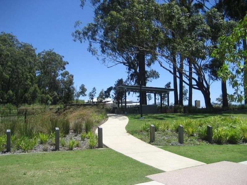 1/98 Observatory Drive, Reedy Creek QLD 4227