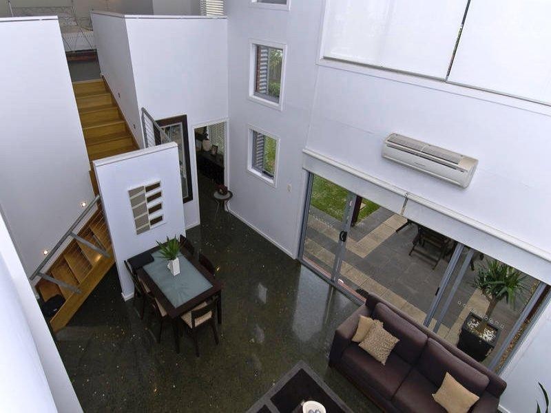 19 Shorehaven Place, Varsity Lakes QLD 4227