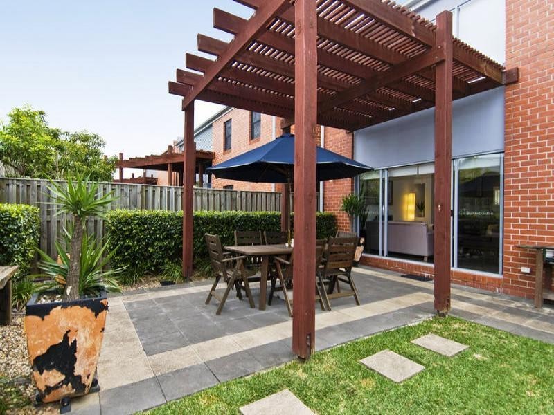 19 Shorehaven Place, Varsity Lakes QLD 4227