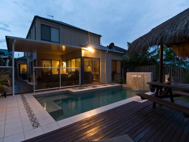 Varsity Lakes QLD 4227