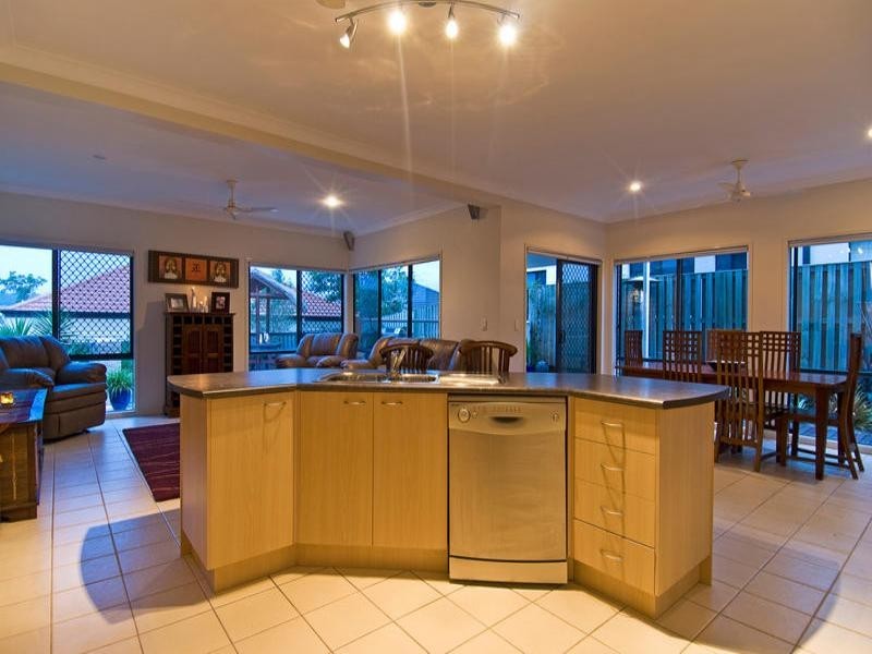 Varsity Lakes QLD 4227