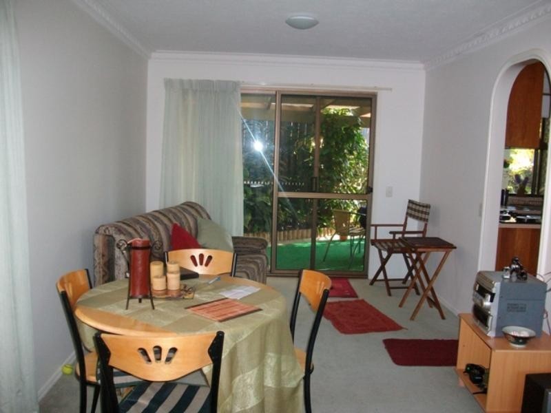 9 Roseville Court, Robina QLD 4226