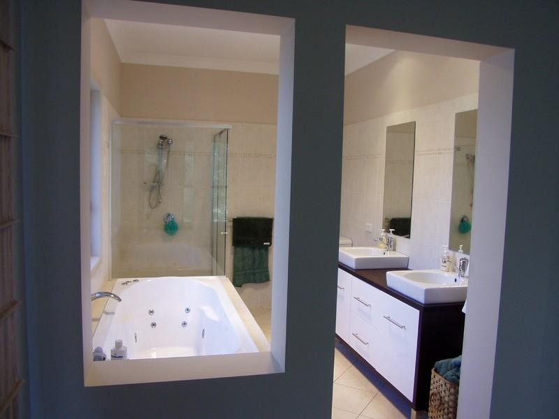 318 Ron Penhaligon Way, Robina QLD 4226