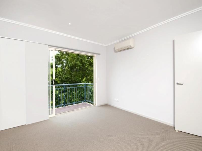 Varsity Lakes QLD 4227