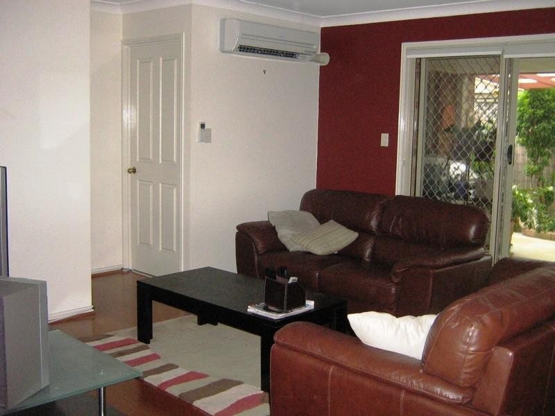 1/3 Swinburne Street, Varsity Lakes QLD 4227