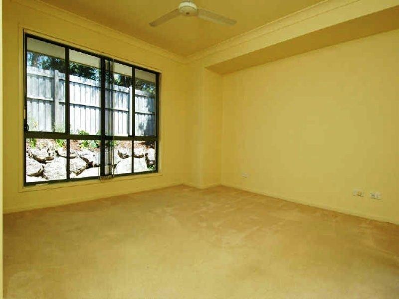 8 Tolai, Mudgeeraba QLD 4213