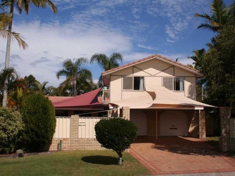 4 Jib Court, Mermaid Waters QLD 4218