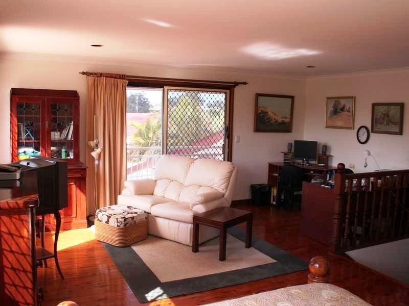 4 Jib Court, Mermaid Waters QLD 4218