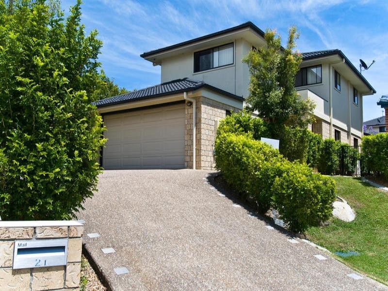 21 Royal Woods Drive, Robina QLD 4226