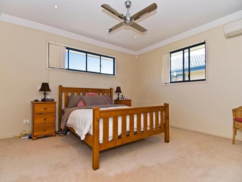 21 Royal Woods Drive, Robina QLD 4226