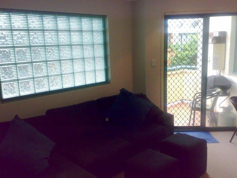 9/9 Stanhill Drive, Chevron Island QLD 4217