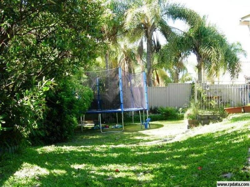24 Colonsay Crescent, Merrimac QLD 4226
