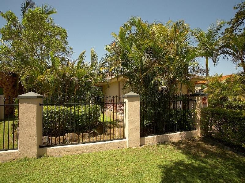 7 Wisconsin Street, Varsity Lakes QLD 4227