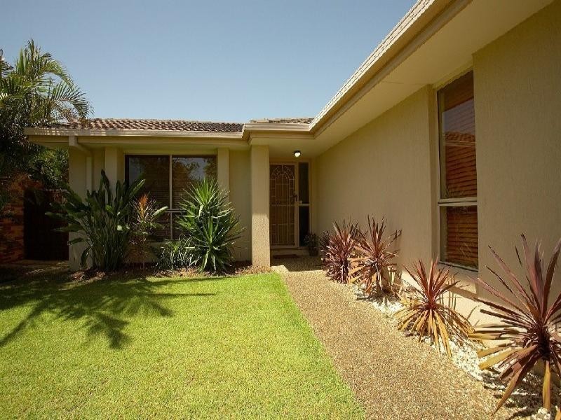 7 Wisconsin Street, Varsity Lakes QLD 4227