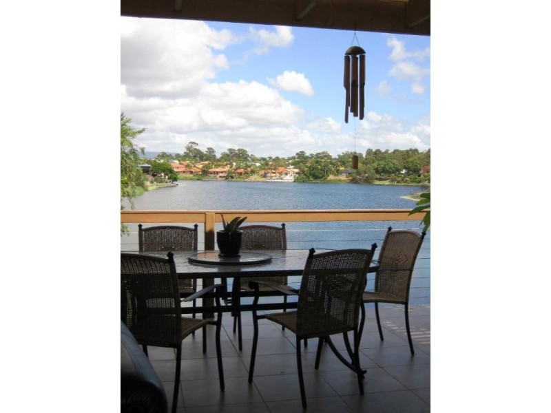 13 Manor Close, Robina QLD 4226