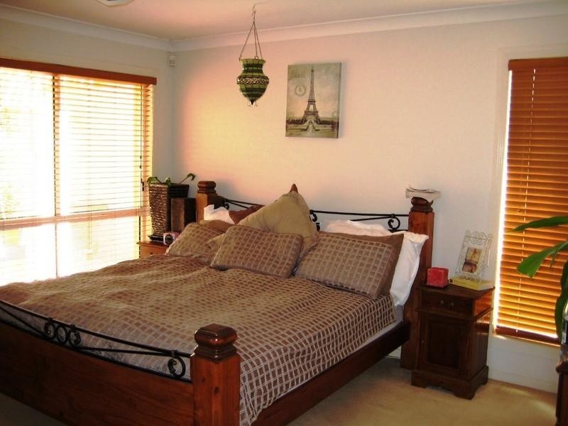 13 Manor Close, Robina QLD 4226