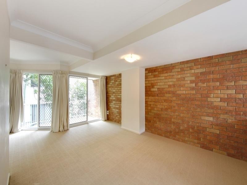 54 Coolangatta Road, Coolangatta QLD 4225