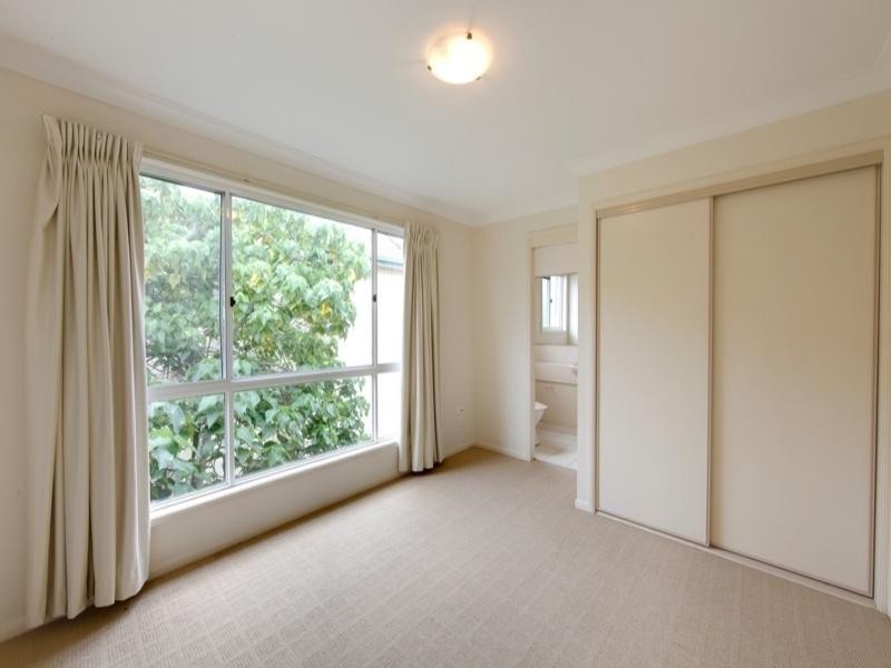 54 Coolangatta Road, Coolangatta QLD 4225