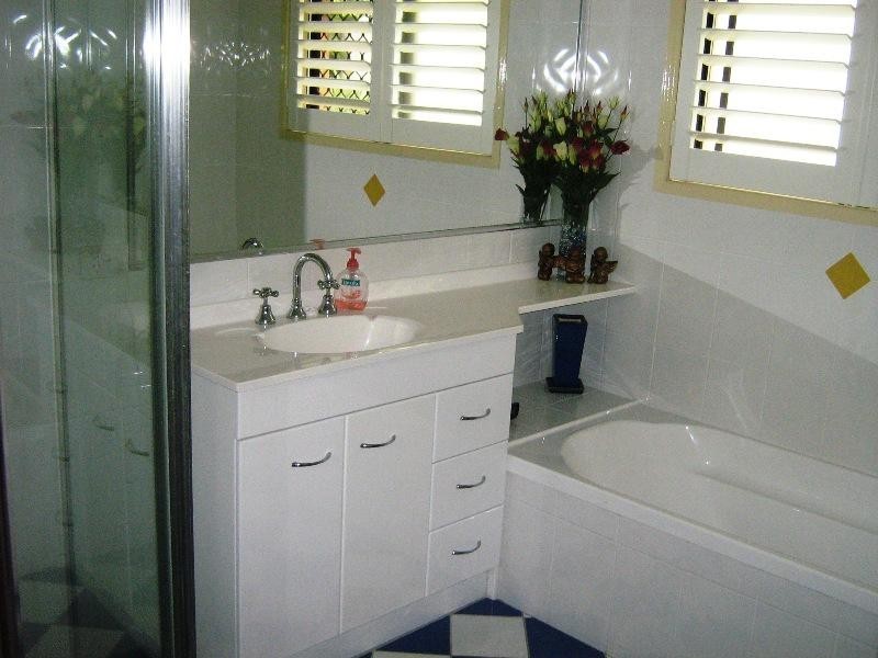 8 Cammeray Court, Robina QLD 4226