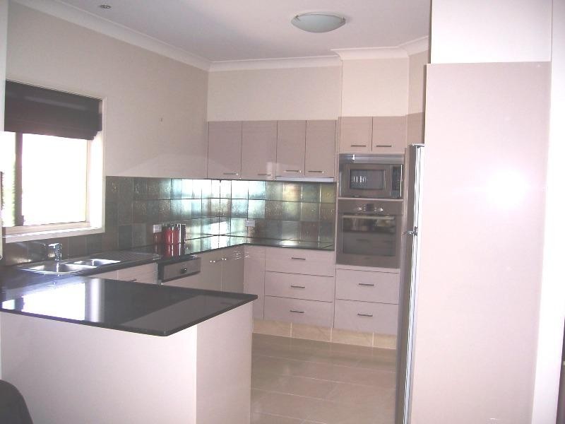 9 Tindari Place, Varsity Lakes QLD 4227