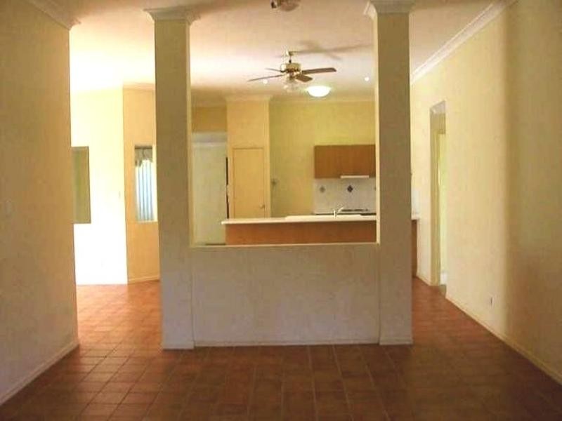 1 Yarraville Street, Robina QLD 4226