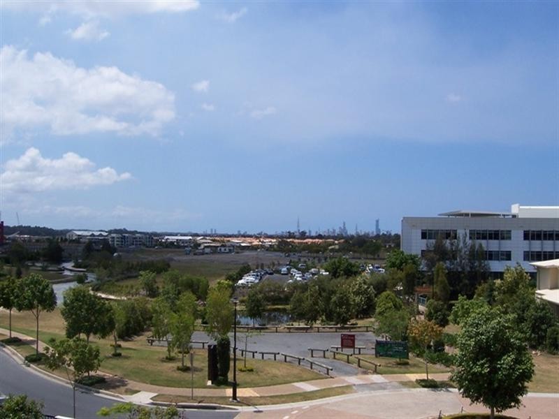 17/1 Riverwalk Avenue, Robina QLD 4226