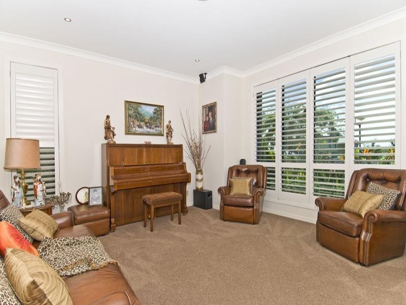 54 Great Southern Drive, Robina QLD 4226