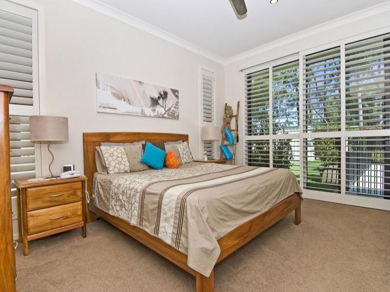 54 Great Southern Drive, Robina QLD 4226